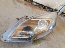 Laden Sie das Bild in den Galerie-Viewer, Frontscheinwerfer Opel Zafira C 13399858 Ein Stück (Rechts oder Links) Headlight