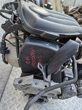 Laden Sie das Bild in den Galerie-Viewer, Motor VW Touran Caddy I BSX 2.0 109PS 80kW 130TKm Benzin Engine Komplett