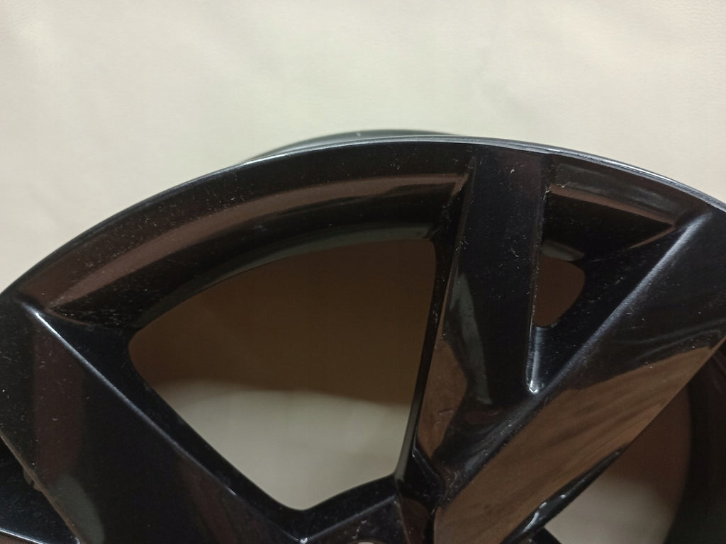 1x Alufelge 17 Zoll 6.5" 5x112 46ET Glanz Silber 5E3601025 Skoda Octavia 5e3