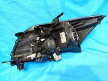 Laden Sie das Bild in den Galerie-Viewer, Frontscheinwerfer Toyota Auris 81110-02540 89901955 Xenon Rechts Headlight