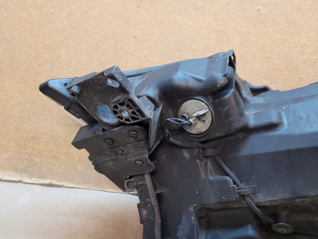 Frontscheinwerfer Mitsubishi Outlander III 8301C8-64 Full LED Rechts Headlight