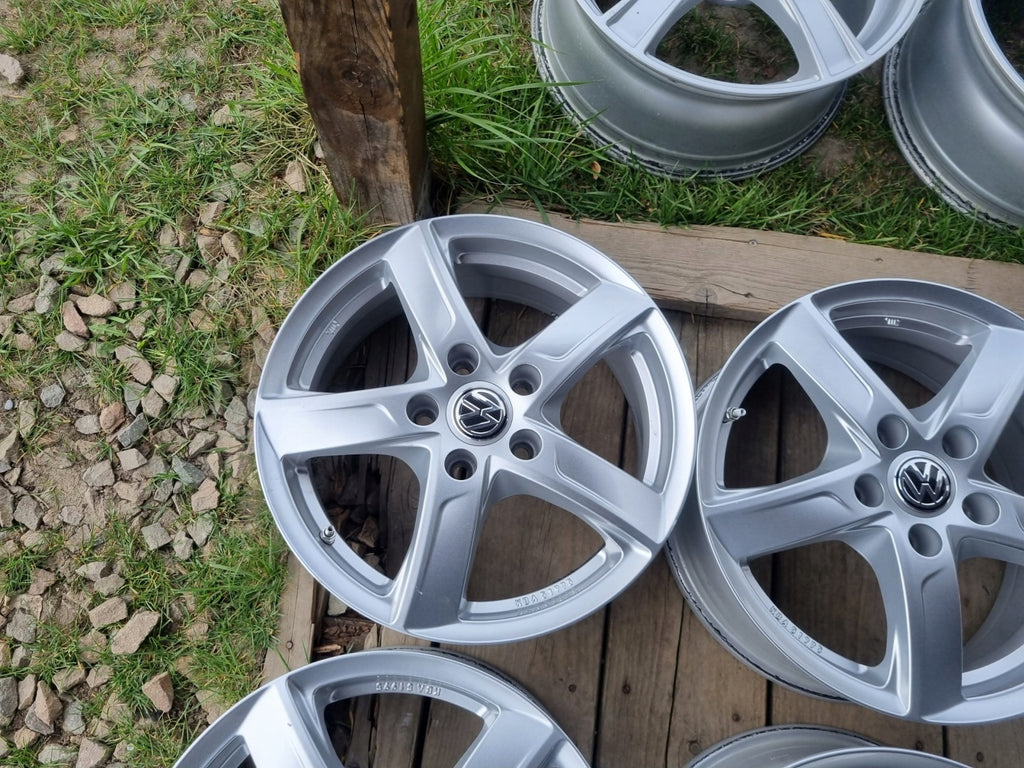 4x Alufelge 16 Zoll 6.5" 5x112 46ET Glanz KBA51975 VW Golf Rim Wheel FEL9944229779kg