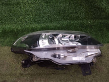 Load image into Gallery viewer, Frontscheinwerfer Renault Koleos I 260106819R Rechts Scheinwerfer Headlight SCH4867712360xd