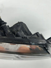 Load image into Gallery viewer, Frontscheinwerfer Dacia Logan 260103529R LED Rechts Scheinwerfer Headlight