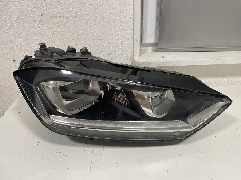 Frontscheinwerfer VW Golf Sportsvan 517941032B Xenon Rechts Headlight SCH9512899971cl