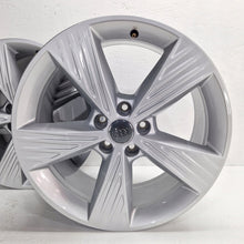 Laden Sie das Bild in den Galerie-Viewer, 4x Alufelge 19 Zoll 8.0" 5x112 45ET Glanz Schwarz 89A601025B Audi Rim Wheel FEL8202823836kk