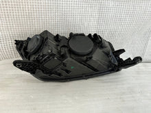 Load image into Gallery viewer, Frontscheinwerfer Skoda Fabia III 6V1941015D Links Scheinwerfer Headlight