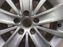 Load image into Gallery viewer, 1x Alufelge 16 Zoll 6.5" 5x112 33ET Glanz Silber 7N0601025K VW Sharan Rim Wheel FEL5812628770gq
