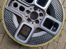 Laden Sie das Bild in den Galerie-Viewer, 1x Alufelge 17 Zoll 7.0&quot; 5x112 54ET Glanz Graphit 6889171 Mini Rim Wheel