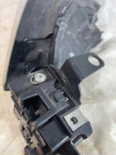 Laden Sie das Bild in den Galerie-Viewer, Frontscheinwerfer Mazda 6 GRF5-51030 LED Rechts Scheinwerfer Headlight