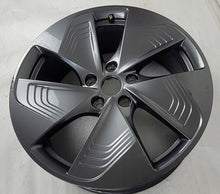Load image into Gallery viewer, 1x Alufelge 18 Zoll 7.5&quot; 5x112 50ET 10E601025N Cupra Born Rim Wheel