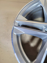 Load image into Gallery viewer, 1x Alufelge 19 Zoll 8.0&quot; 5x112 39ET Glanz Silber 80A601025 Audi Q5 Rim Wheel