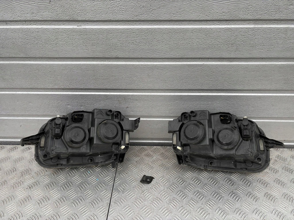 Frontscheinwerfer Citroën C3 III 9820059280 9820059680 Ein Satz Headlight