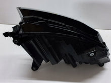 Laden Sie das Bild in den Galerie-Viewer, Frontscheinwerfer Skoda Enyaq 5LB941015A LED Links Scheinwerfer Headlight SCH4422863254xc