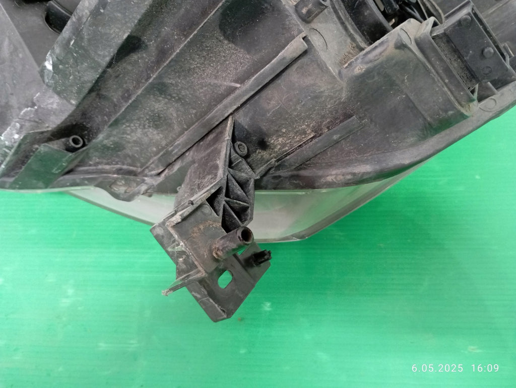 Frontscheinwerfer Opel Zafira B A 13252473 Rechts Scheinwerfer Headlight