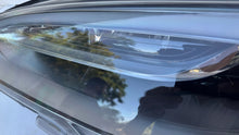 Load image into Gallery viewer, Frontscheinwerfer Tesla Model S 1065045-00-B Ein Stück (Rechts oder Links)