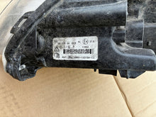 Laden Sie das Bild in den Galerie-Viewer, Frontscheinwerfer Ford Focus 8M51-13D154-CD Xenon Rechts Scheinwerfer Headlight SCH8541100312ew
