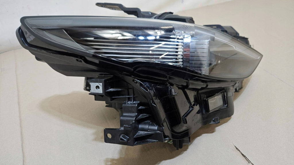 Frontscheinwerfer Mazda III BCJH-51030 Rechts Scheinwerfer Headlight SCH9826570804bv