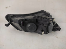 Laden Sie das Bild in den Galerie-Viewer, Frontscheinwerfer Skoda Superb III 3V1941015 Ein Stück (Rechts oder Links)