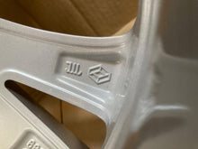 Load image into Gallery viewer, 1x Alufelge 15 Zoll 6.0" 5x108 44ET 403005474 Renault III 1 Kangoo Rim Wheel FEL6064976092ci