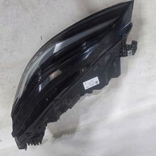Laden Sie das Bild in den Galerie-Viewer, Frontscheinwerfer Tesla Model 3 1760888-00-E1760888-00-E LED Rechts oder Links
