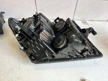 Laden Sie das Bild in den Galerie-Viewer, Frontscheinwerfer VW Crafter 7C1941005B Links Scheinwerfer Headlight SCH4303505228ea