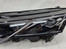 Laden Sie das Bild in den Galerie-Viewer, Frontscheinwerfer Skoda Octavia IV 5E4941035 Links Scheinwerfer Headlight SCH1485239896nf