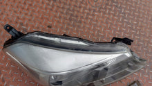 Load image into Gallery viewer, Frontscheinwerfer Toyota Yaris LED Rechts Scheinwerfer Headlight
