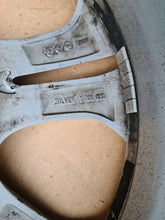 Load image into Gallery viewer, 1x Alufelge 17 Zoll 7.5&quot; 5x112 52ET 6856065 BMW F39 Rim Wheel