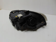 Laden Sie das Bild in den Galerie-Viewer, Frontscheinwerfer Audi A4 B7 8E0941003AM Xenon Links Scheinwerfer Headlight