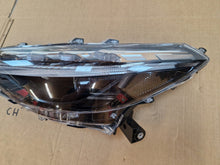 Laden Sie das Bild in den Galerie-Viewer, Frontscheinwerfer Toyota Corolla Links Scheinwerfer Headlight SCH1225887906te