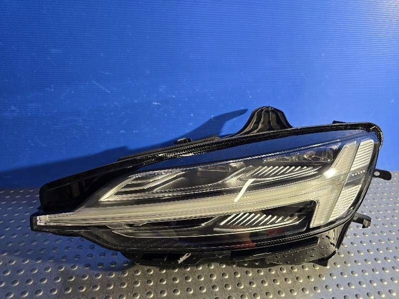 Frontscheinwerfer Volvo S60 V60 32228866 LED Links Scheinwerfer Headlight SCH4401711240ov