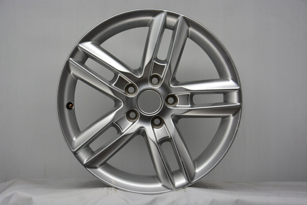 1x Alufelge 17 Zoll 7.5" 5x112 56ET Glanz Silber 8P0601025BQ Audi Rim Wheel