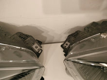 Laden Sie das Bild in den Galerie-Viewer, Frontscheinwerfer Ford Kuga GV4113D154 GV4113D155 Ein Stück (Rechts oder Links) SCH3687948236sz