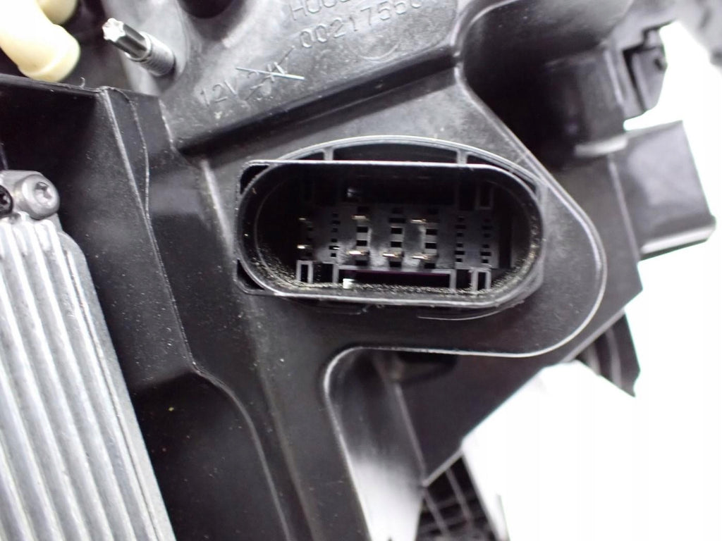 Frontscheinwerfer VW Id.4 922941572AE 11B941035E LED Rechts oder Links SCH9342159871vq