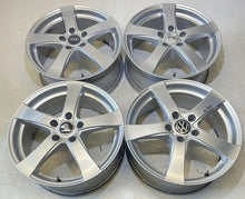 Laden Sie das Bild in den Galerie-Viewer, 4x Alufelge 17 Zoll 7.5" 5x112 35ET Glanz Silber Rim Wheel FEL5395341037ur