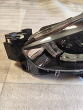 Load image into Gallery viewer, Frontscheinwerfer Mazda D09K-51040 Links Scheinwerfer Headlight SCH2693312611jz