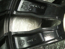 Load image into Gallery viewer, 1x Alufelge 19 Zoll 8.0" 5x112 47ET Glanz Schwarz 2GA601025 VW T-Roc Rim Wheel FEL7879189392po