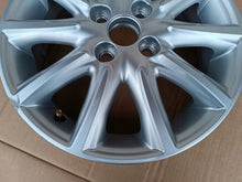Load image into Gallery viewer, 1x Alufelge 15 Zoll 4.5" 4x100 35ET 52910G5500 Toyota Aygo Rim Wheel FEL4556285267xl