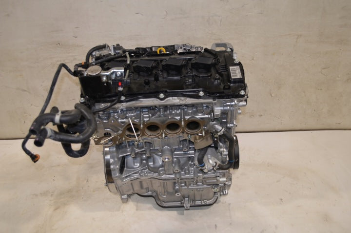 Motor Toyota V XA50 2.5 2019 Hybrid Engine Unkomplett MOT5870363797hq
