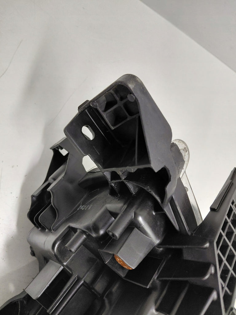 Frontscheinwerfer Toyota Hilux VIII Links Scheinwerfer Headlight SCH6798266385vd