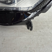 Laden Sie das Bild in den Galerie-Viewer, Frontscheinwerfer Audi A6 C7 4G0941005F Xenon Ein Stück (Rechts oder Links)
