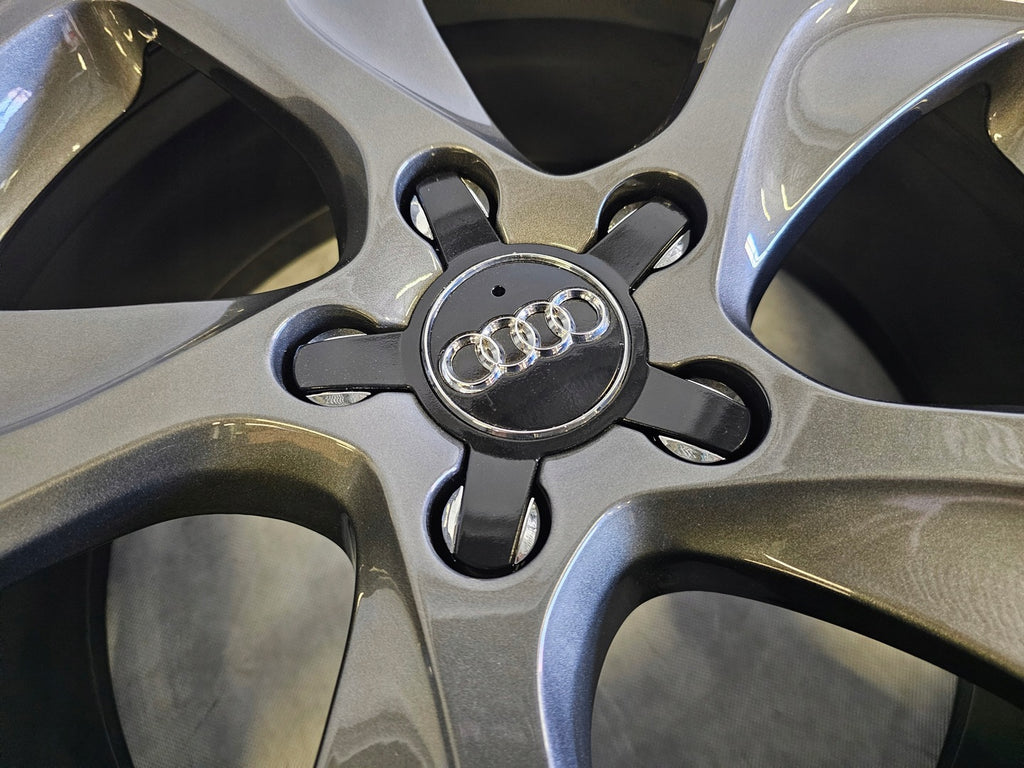 4x Alufelge 18 Zoll 7.5" 5x112 51ET Glanz Silber 8V0601025 Audi A3 Mg Rim Wheel