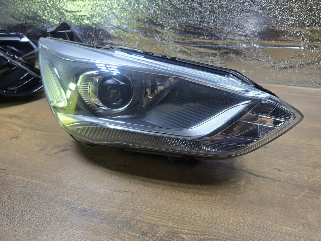 Frontscheinwerfer Ford C-Max II F1CB-13D152-AF Xenon Rechts Headlight SCH4556411527ea