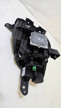 Laden Sie das Bild in den Galerie-Viewer, Frontscheinwerfer Maserati I 06702930760 Links Scheinwerfer Headlight SCH9162323775yw