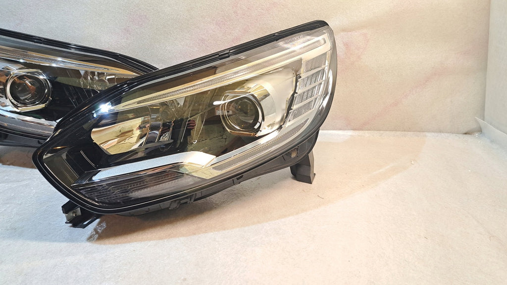 Frontscheinwerfer Renault Grand Scenic 260101685 260606727 LED Rechts oder Links