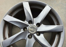 Laden Sie das Bild in den Galerie-Viewer, 1x Alufelge 17 Zoll 7.5&quot; 5x108 46ET Volvo Rim Wheel