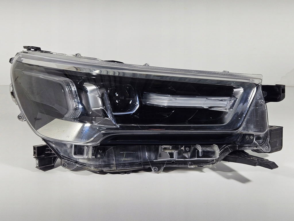 Frontscheinwerfer Toyota Hilux VIII 81110-0KU80 LED Rechts Headlight SCH2150769633dm