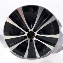 Laden Sie das Bild in den Galerie-Viewer, 1x Alufelge 18 Zoll 8.0&quot; 5x112 A2134013700 Mercedes-Benz W213 Rim Wheel