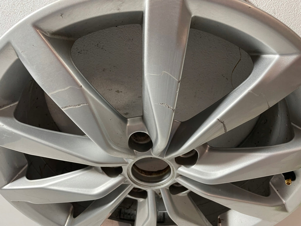 1x Alufelge 17 Zoll 6.0" 5x112 48ET Glanz Silber 5G0601025K VW Golf I Rim Wheel FEL1734698017hh